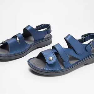 NAOT Womens Blue Fleur Sandals sz 37 (US 6.5-7)